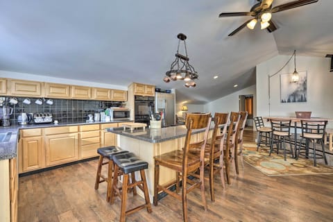 Fully Equipped Kitchen | Main Floor