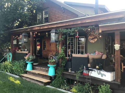 Side Deck and Porch area