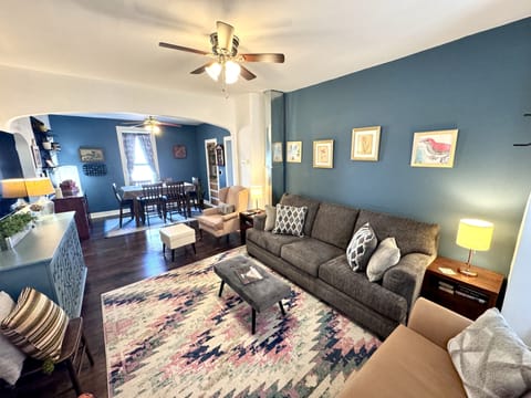 Beautiful, cozy yet chic living room and dining room! Lots of room for guests!
