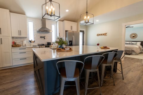 Island seating for 4