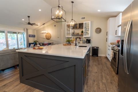 Fully equipped kitchen