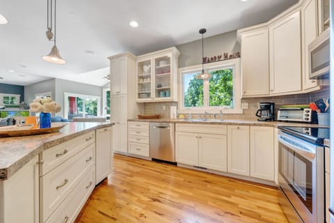 Out kitchen is fully stocked with everything you need!