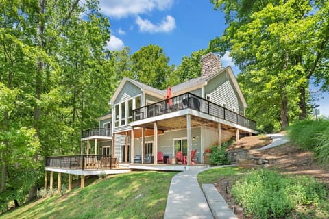 Enjoy our brand new expanded deck overlooking our own private cove!