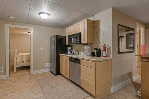 Lower Level wet bar & Kitchenette