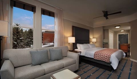 King Bed & Sofa Sleeper