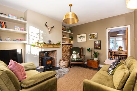 The lounge is cosy and comfortable with seating for 5 people.