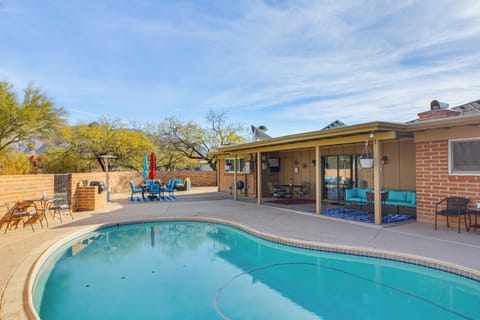 Tucson Vacation Rental | 4BR | 3BA | 2,500 Sq Ft | Step-Free Access