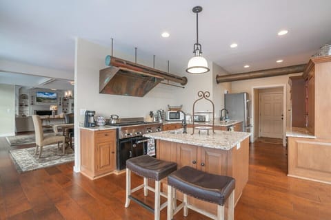 Viking appliances & high end commercial range