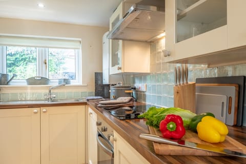 Ground floor: Kitchen