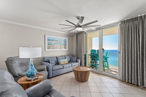 Gulf Front Living Area with Sleeper Sofa