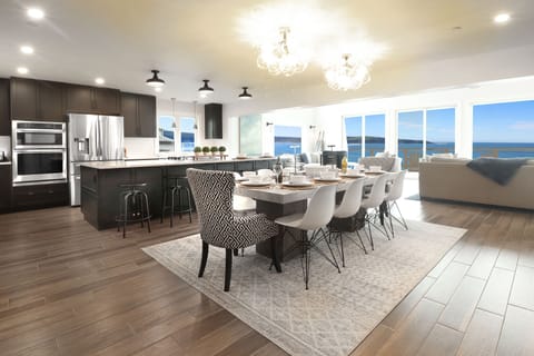 Dining room / kitchen 