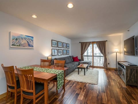Dining/living area