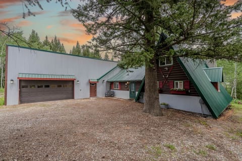 Lazy Moose Lodge - Front Angle Edited