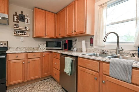 Plenty of counter space for all!