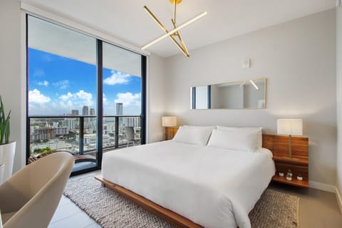 Master Suite: When you are finally ready to get tucked into bed you will sink into a 16` mattress with goose down pillows.