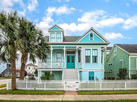 Historical home built in 1893. It’s a survivor of legendary hurricane of 1900
