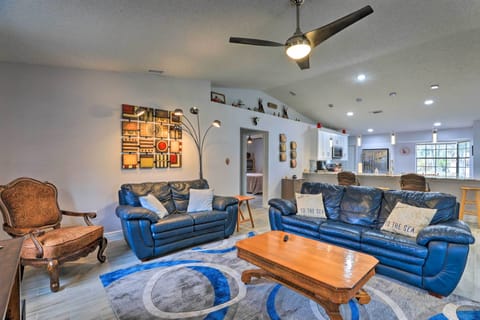 Living Room | Keyless Entry | Open-Concept Layout