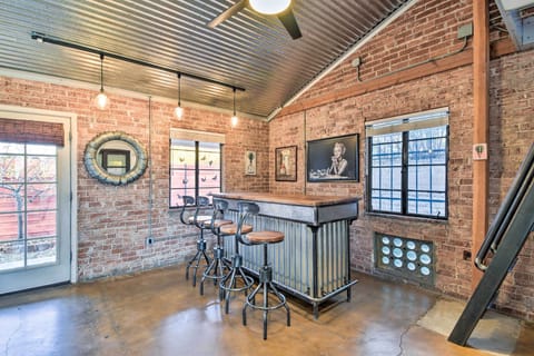 Phoenix Vacation Rental | 1BR | 1BA | 1,000 Sq Ft | Half-Step to Enter