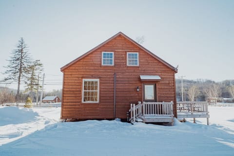 Exterior Rosewood Villa