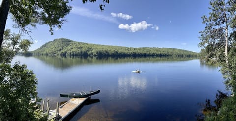 Watersports paradise - The Lakehouse, Lake Christopher, Maine!