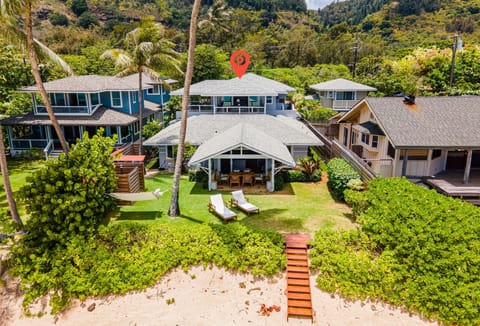 Hale Nalu offers you beachfront paradise!