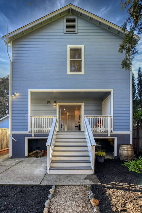 Main Entry to front porch