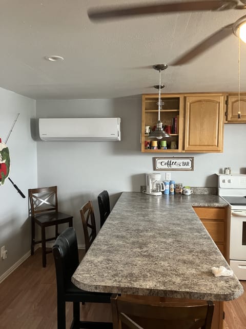 Mini cool / heat unit