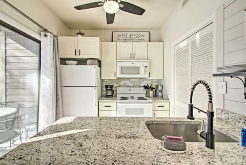 Fully Equipped Kitchen | Crock-Pot