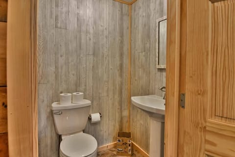 1252f0d0-e109-4d13-bde2-4d43e1f04fd4