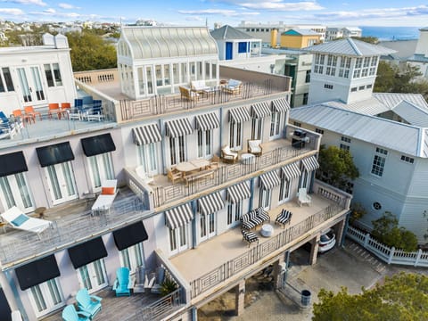 WELCOME TO PARKSIDE A RENOVATED 4 STORY PENTHOUSE IN SEASIDE