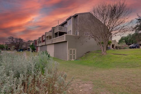 Back and rear of the Townhouse 