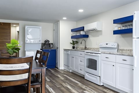 Full kitchen with utensils to fix your favorite meal.