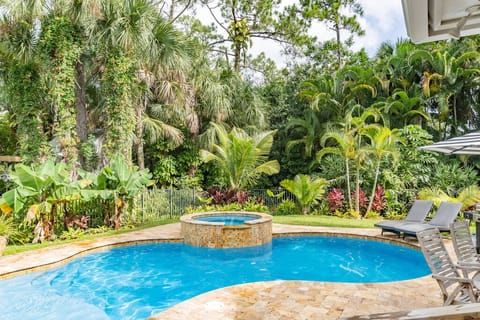 Hot Tub and Heated Pool