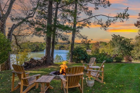 River View with Fire pit.