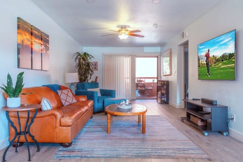 View from the front door - comfortable and stylish!