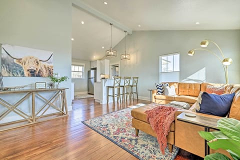 Living Room | Single-Story Home