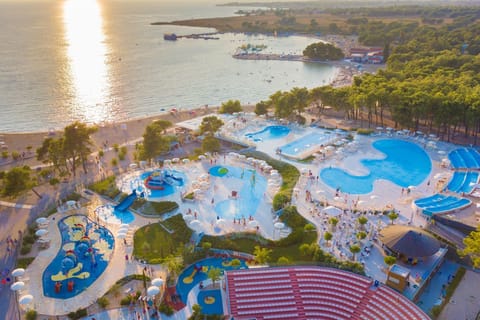 Holiday Home Swimming Pool