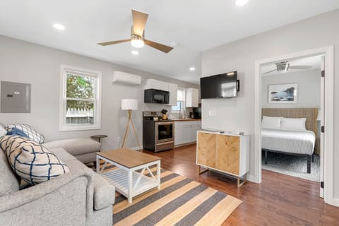 Living Area (2)