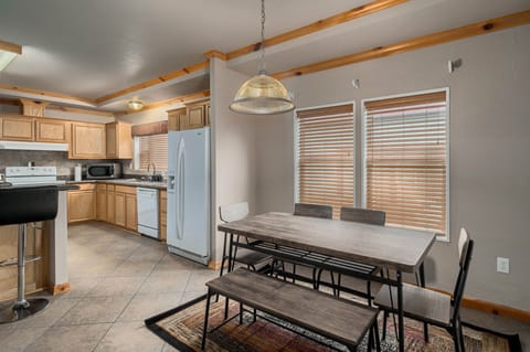 Kitchen/dining, main house