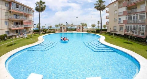 swimming pool property rental