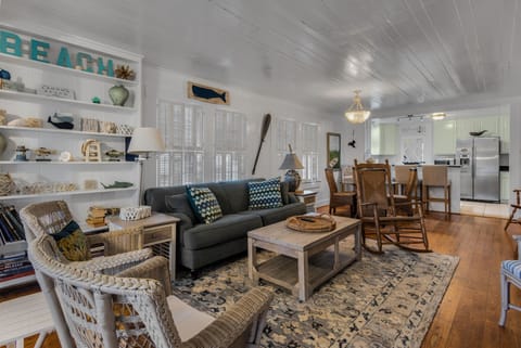 Great Room, lots of seating.
