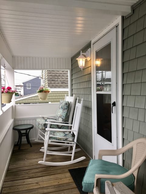 Great front porch...and there's a small back porch too! NO SMOKING!