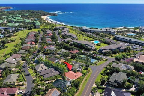 Makana Hale Close to Shipwrecks Beach
