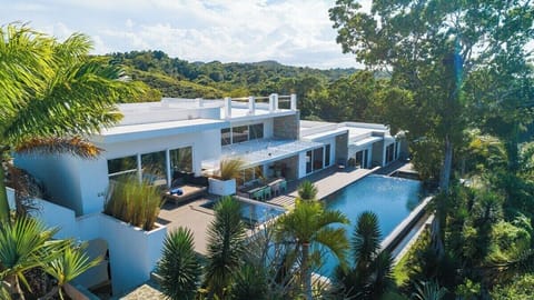 V17 Casa Quivira  · Huge waterfall pool with jet tub & 180° oceanview (342)