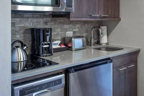 Additional kitchenette