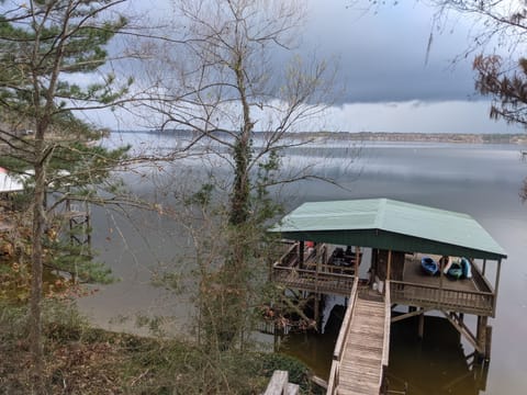 Shared dock (left side)