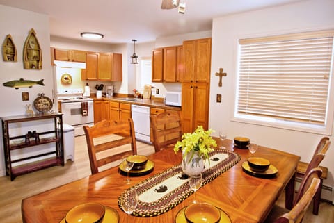 Dining room table