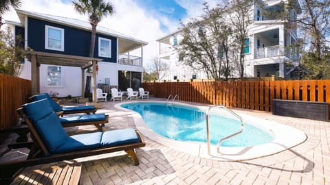 Huge pool  private