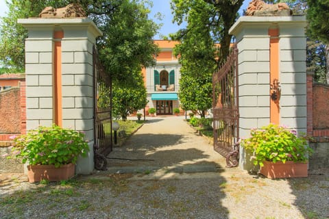 Villa De Fiori 10 By Tuscanhouses