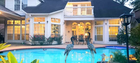 Gorgeous custom home in a super quiet neighborhood